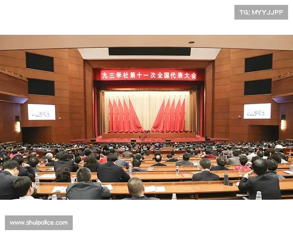 德媒称多特主席社媒曝光迪朗维尔伤情 引发管理层集体不满 德媒称多特主席社媒曝光迪朗维尔伤情 引发管理层集体不满
